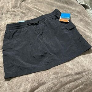 ✨ Columbia Amberley Stream Skort Sz M